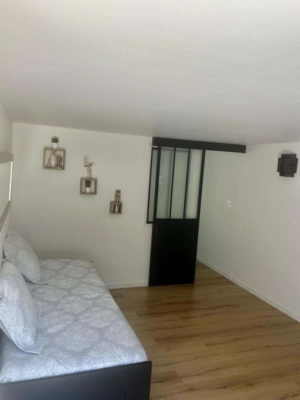 Charmant Et Confortable Appartement Narbonne Exteriör bild