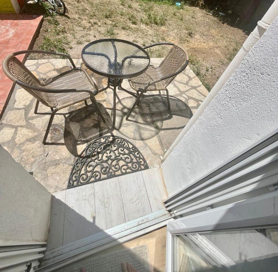 Charmant Et Confortable Appartement Narbonne Exteriör bild