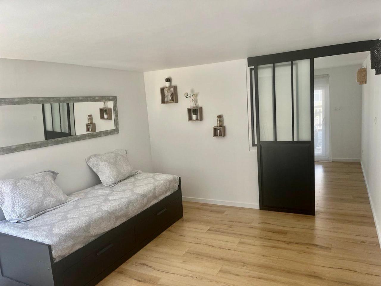 Charmant Et Confortable Appartement Narbonne Exteriör bild