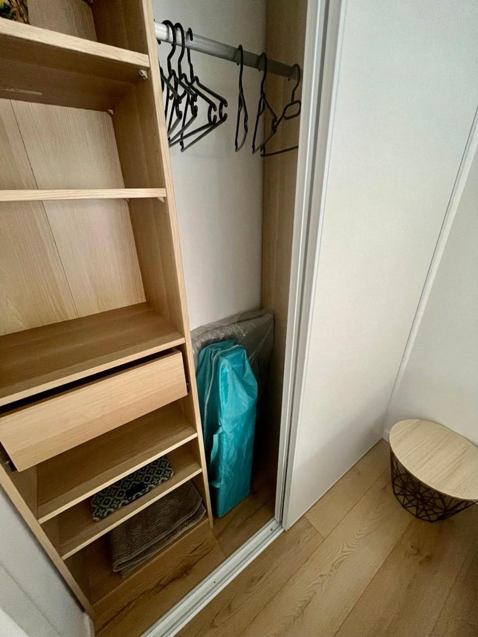Charmant Et Confortable Appartement Narbonne Exteriör bild
