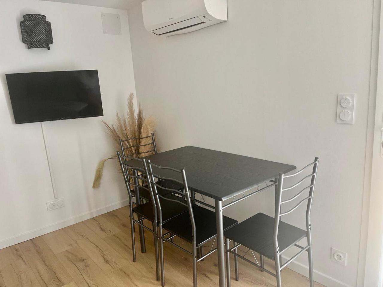 Charmant Et Confortable Appartement Narbonne Exteriör bild