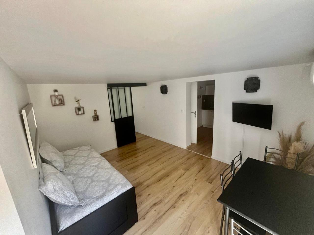 Charmant Et Confortable Appartement Narbonne Exteriör bild